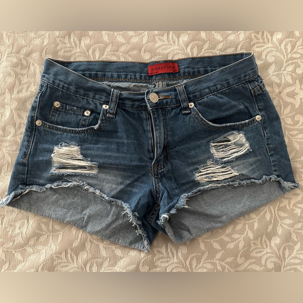 Distressed shorts